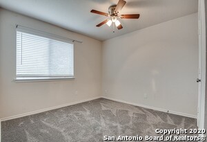 Building Photo - 1355 Pinnacle Falls
