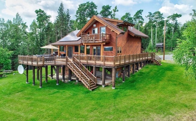 Building Photo - FURNISHED SEASONAL RENTAL