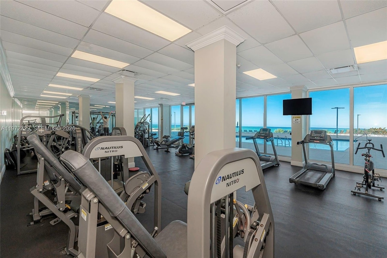 Building Photo - 7135 Collins Ave