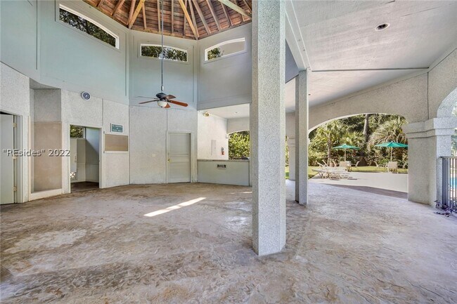 Building Photo - 66 Shell Ring Rd