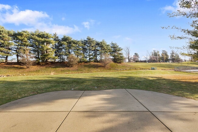 Building Photo - 2020 Spring Creek Ln