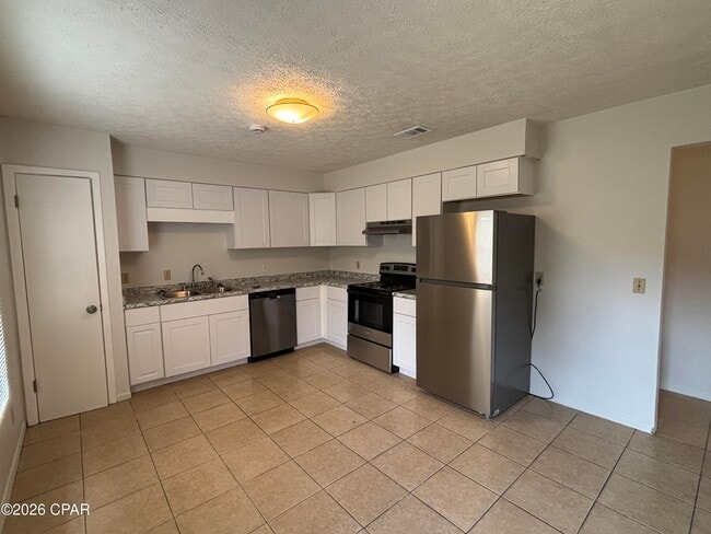 Building Photo - 149 S Hwy 22 A