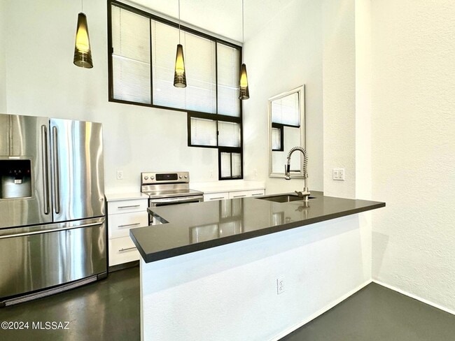 Building Photo - 7620 E Callisto Cir