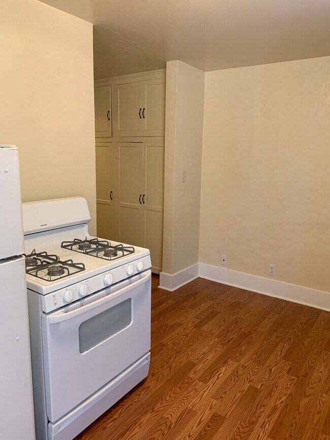 Building Photo - Cortez Hills: Large studio available coming soon!