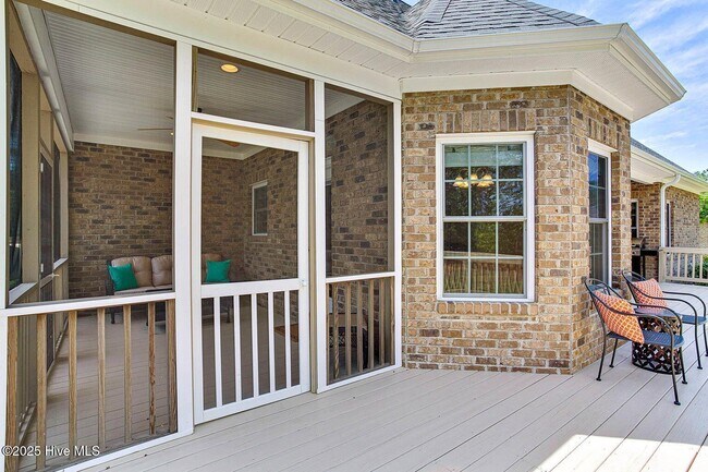 Building Photo - 103 Tomahawk Ct