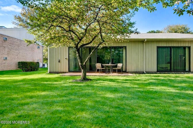 Building Photo - 210 Covered Bridge Blvd