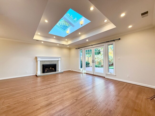 Building Photo - Beautifully Renovated Silicon Valley Home ...