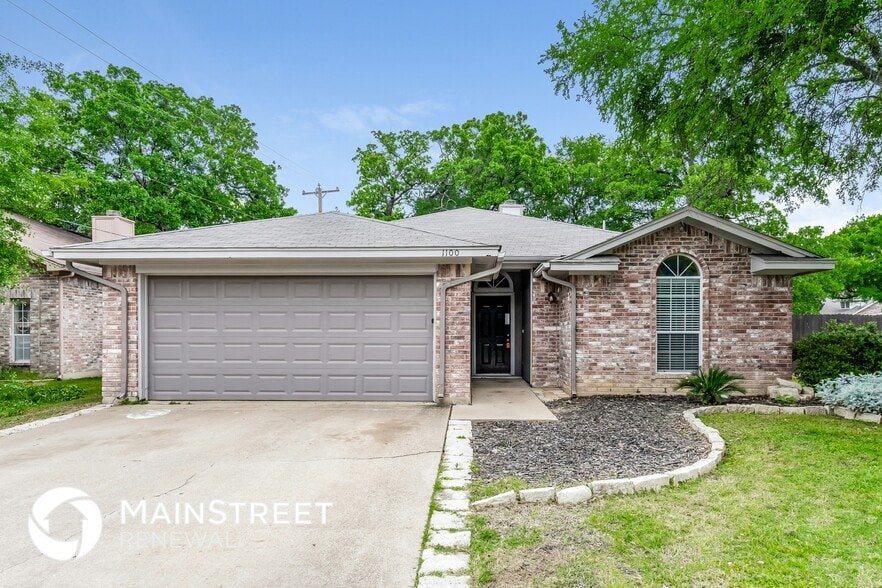 Primary Photo - 1100 Stone Creek Dr