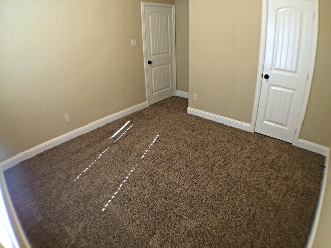 Building Photo - 5 Bdrm/4 Bath / Media Room/ 3300 SF In North Carrollton/Brick And Stone Facade