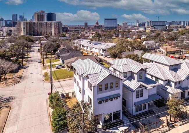 Building Photo - 1190 Navasota St