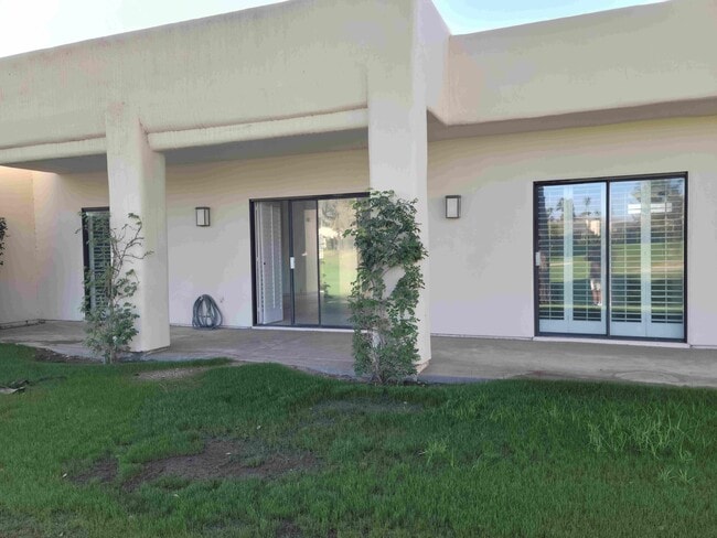 Primary Photo - 67360 S Chimayo Dr