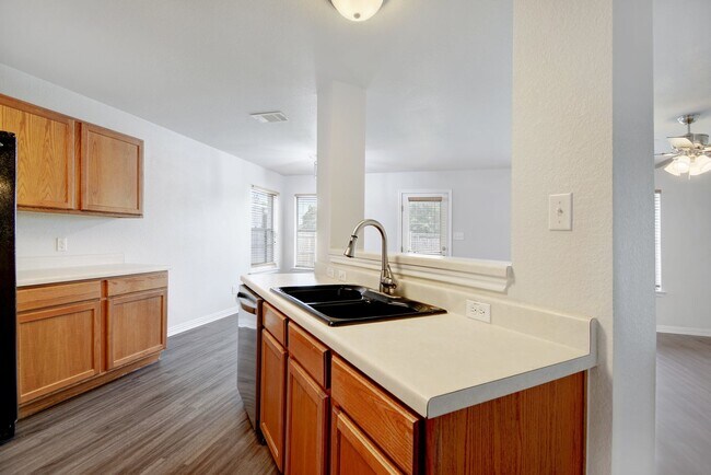 Building Photo - 117 Pheasant Trl