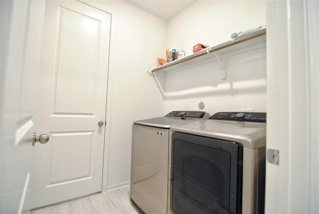 Building Photo - 30107 Alder Run Ln