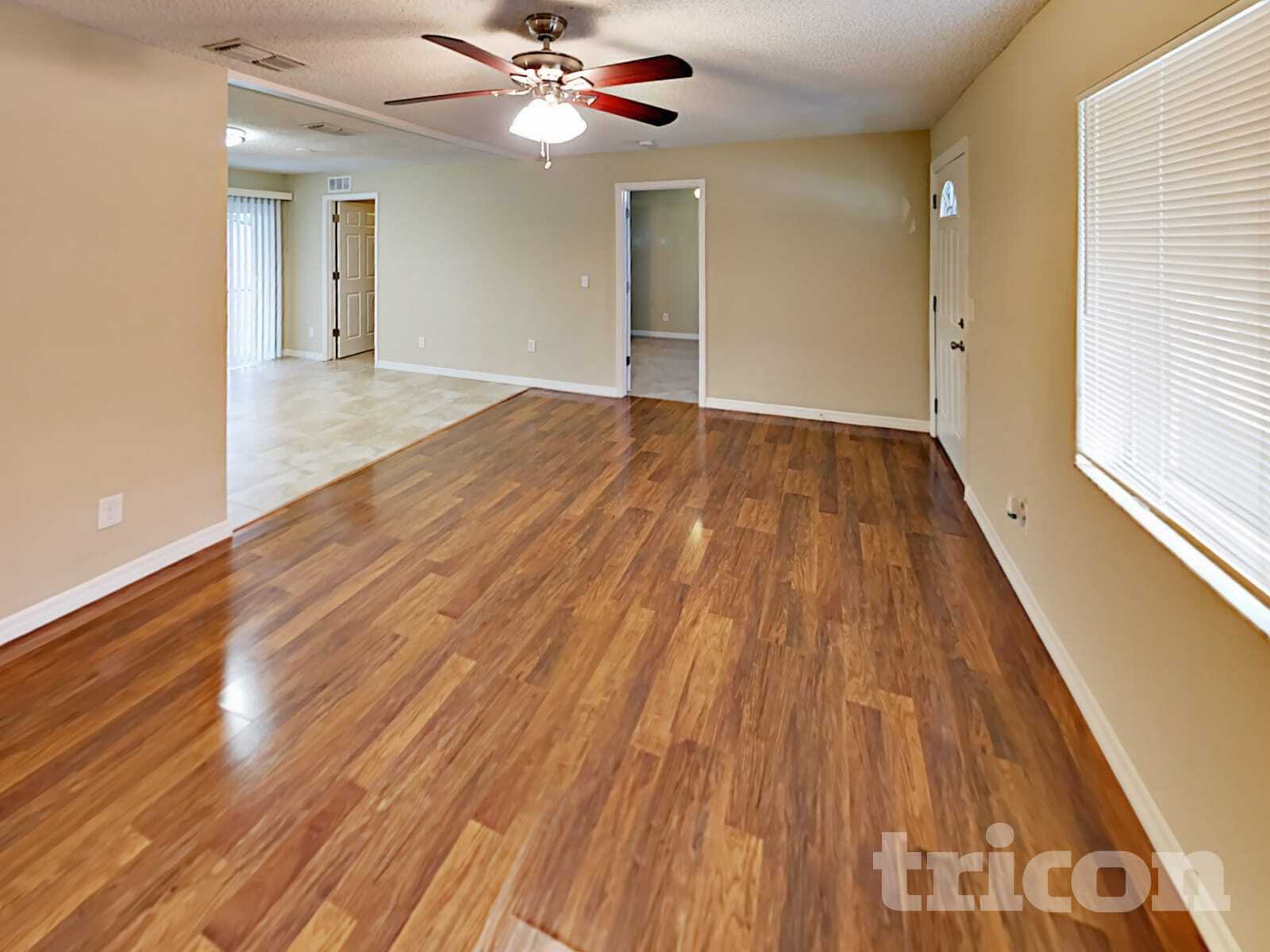 Building Photo - 7812 Tiburon Dr