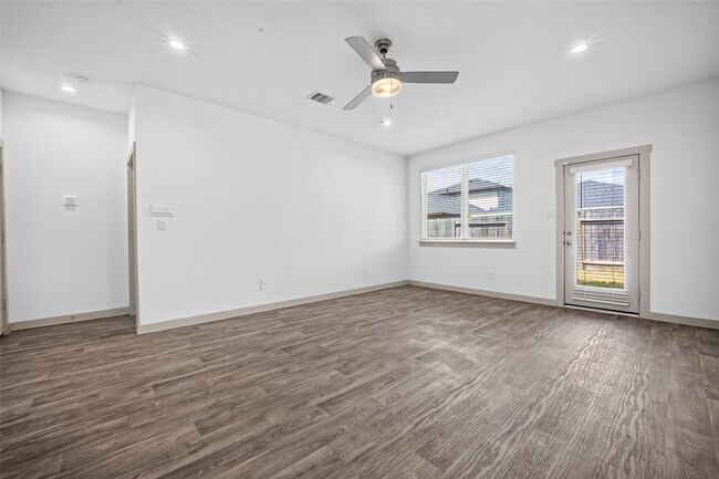 Building Photo - 12820 Tokenhouse Ln