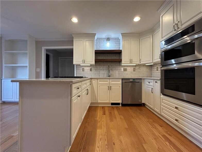 Building Photo - 461 Berry Patch Ln