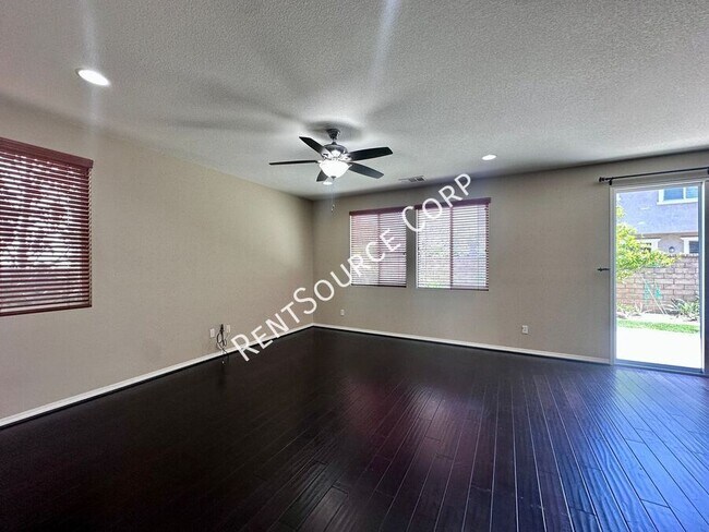 Building Photo - 28390 Esplanada Dr