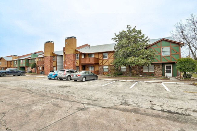 Building Photo - Spacious 2 Bedroom, 2 Bathroom in Picadill...