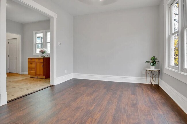 Building Photo - 3711 E 98th St