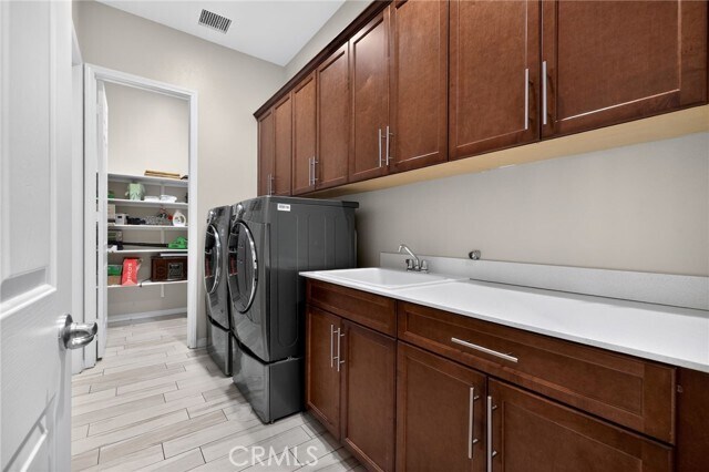 Building Photo - 85556 Molvena Dr