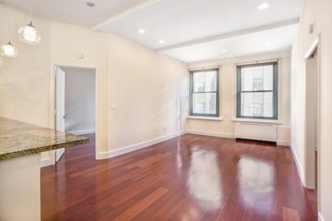 Building Photo - 2 bedroom in NEW YORK NY 10038