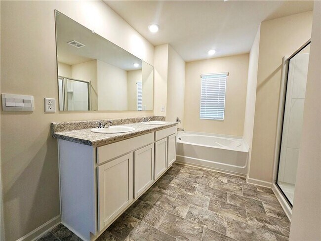 Building Photo - 274 Walnut Grv Wy