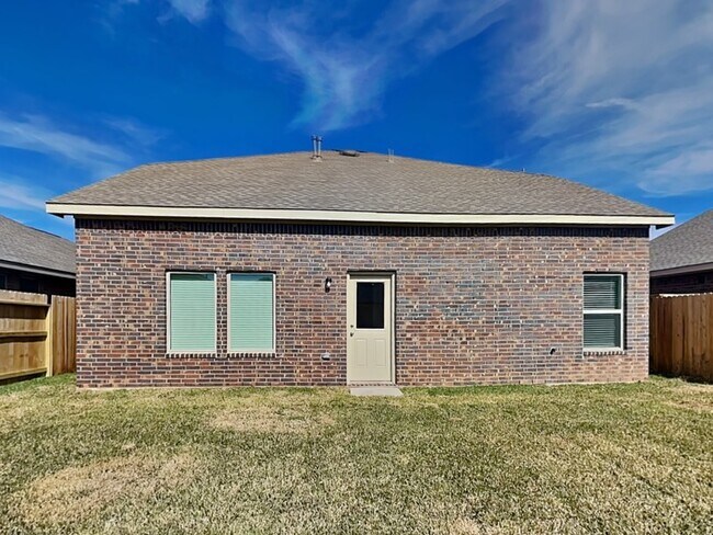 Building Photo - 27019 Breakaway Ln