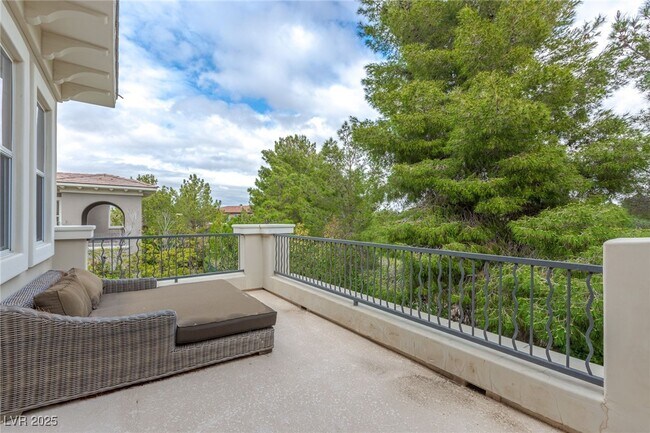 Building Photo - 12056 Royal Dolnoch Ct