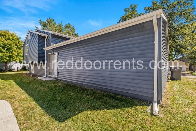 Building Photo - Spacious 4-Bedroom Home in Franklin Township