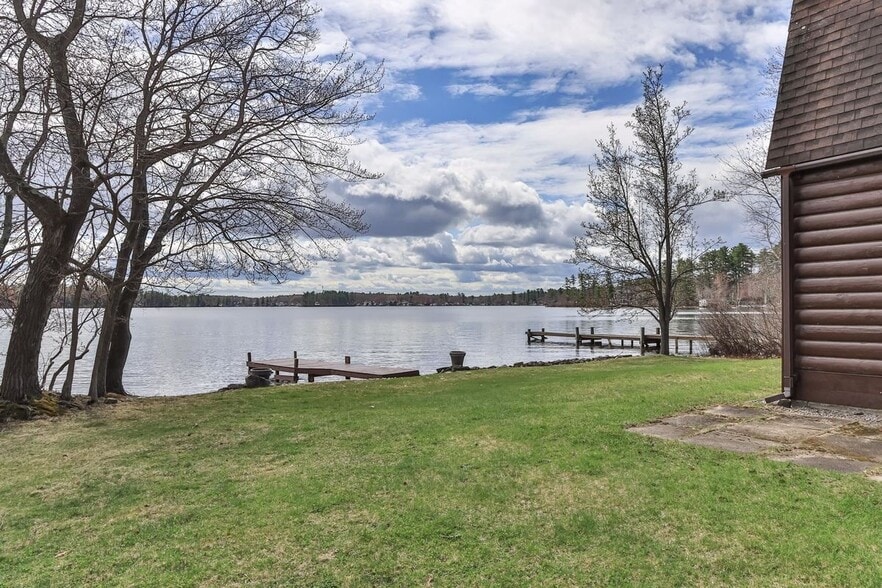 Building Photo - 7 Howards