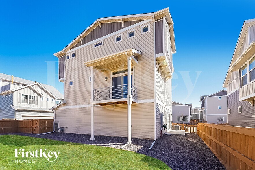 Building Photo - 10073 Yampa Ct