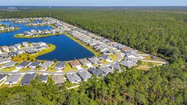 Building Photo - 454 Willow Lake Dr