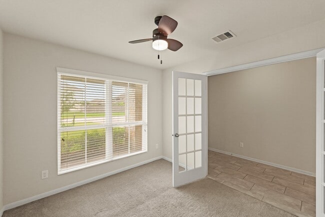Building Photo - 16401 Olive Sparrow Dr
