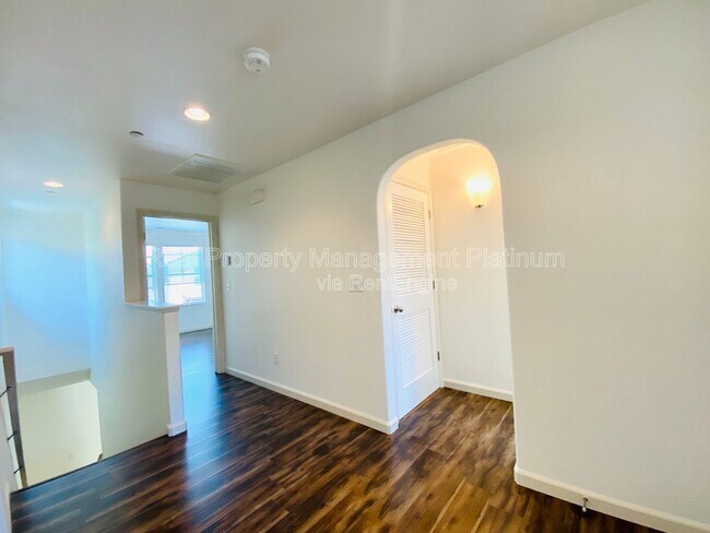 Building Photo - 3628 Elevations Way