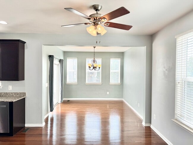 Building Photo - COLONIAL FORGE TOWNHOUSE - STAFFORD (END UNIT)
