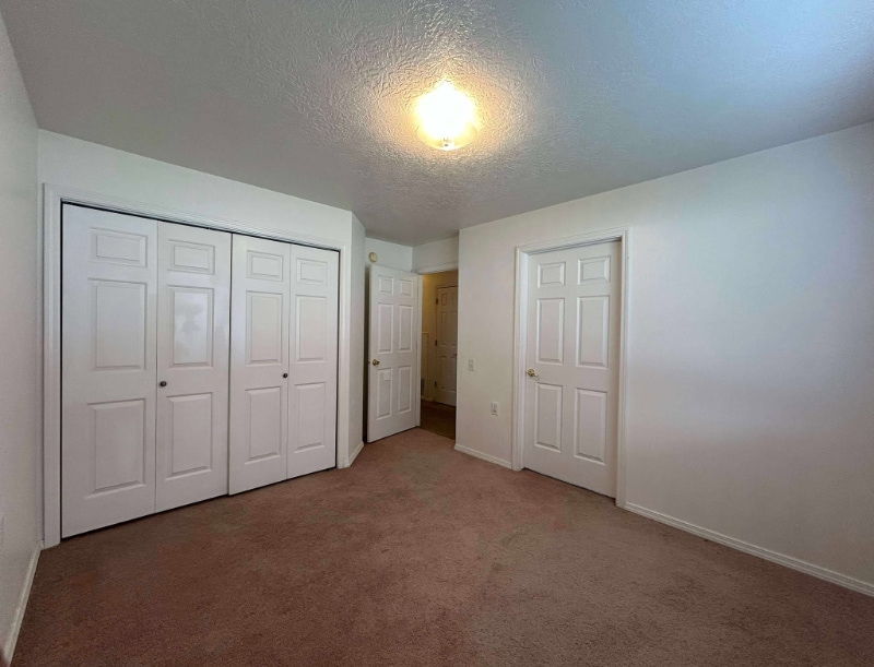 Building Photo - 347 Lenore St