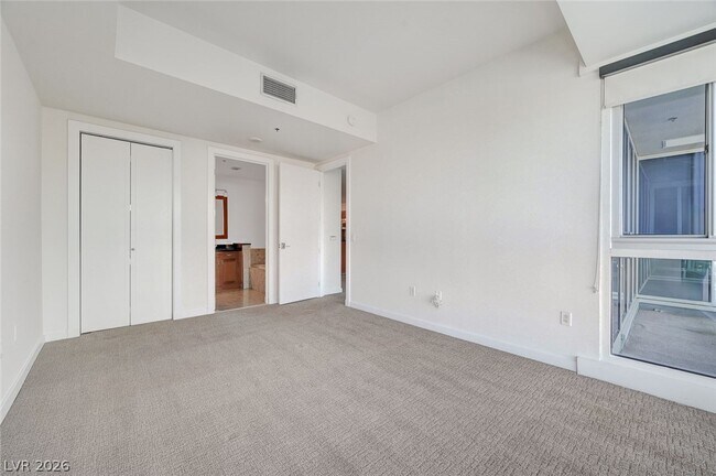 Building Photo - 4575 Dean Martin Dr