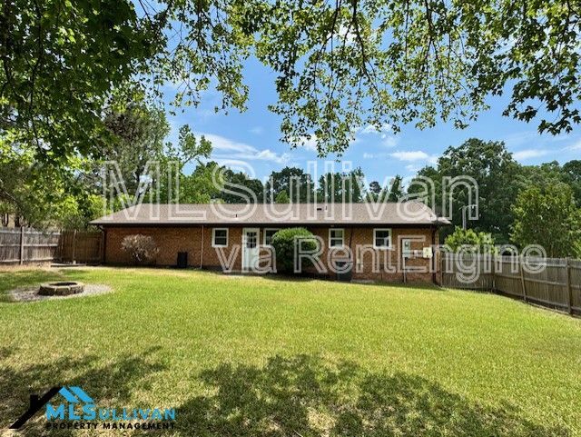 Building Photo - 701 Chandler Rd