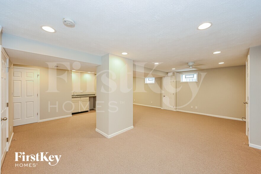 Building Photo - 5328 Orchard Dr
