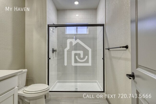 Building Photo - 17237 Parkside Dr N