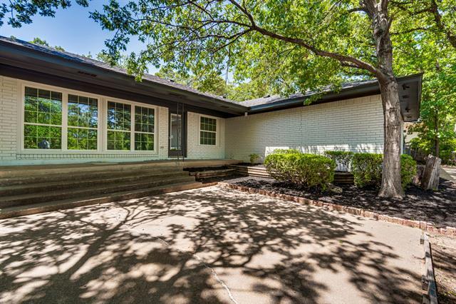 Building Photo - 3403 Sheffield Dr