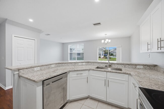 Building Photo - 6407 Barksdale Way