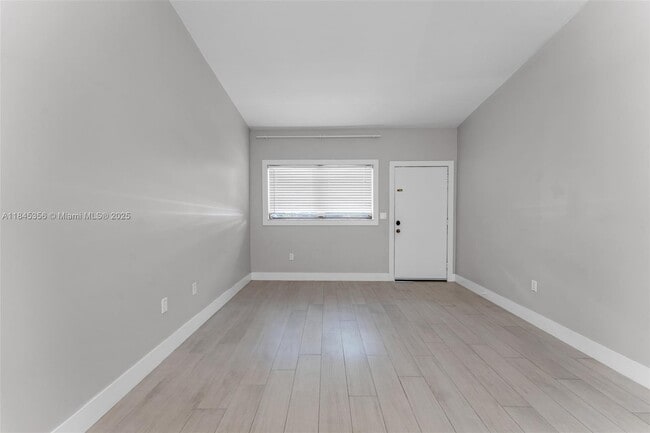 Building Photo - 10830 SW 72nd St