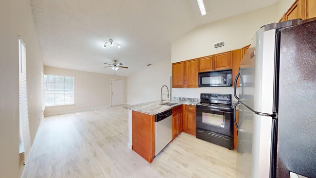 Building Photo - 2BD/1BA Villa w/ Updated Kitchen Available...