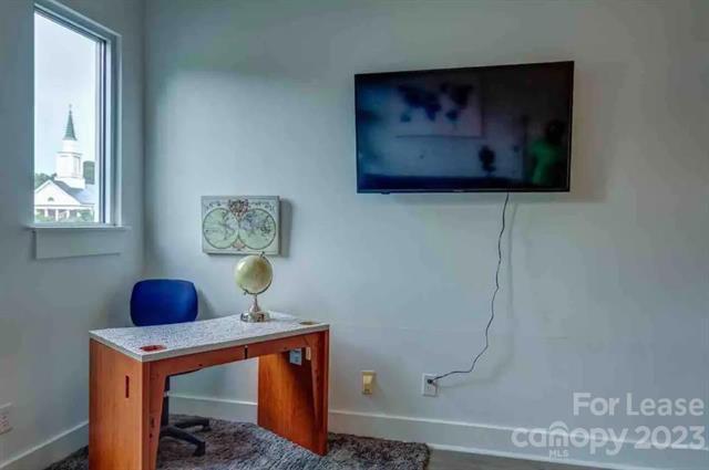 Building Photo - 1611 Central Ave