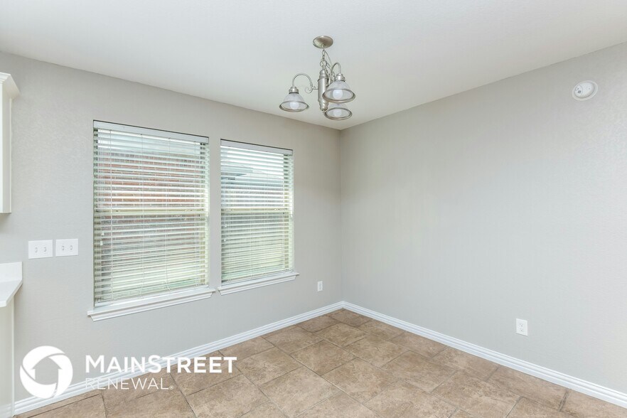 Building Photo - 8116 Raleigh Dr