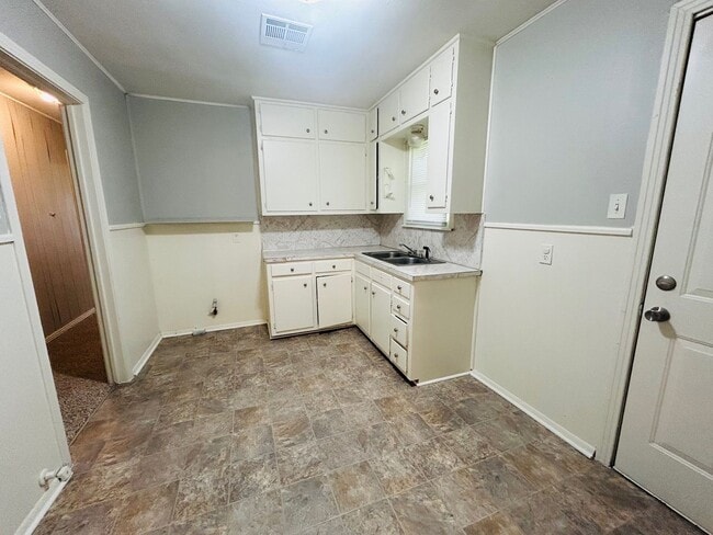 Building Photo - Charming 3 Bedroom in Waco