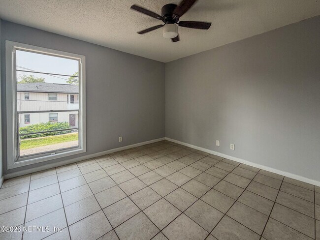 Building Photo - 1124 Woodruff Ave