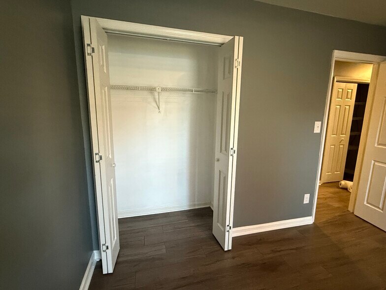 Building Photo - 2499 Harrods Pointe Trce