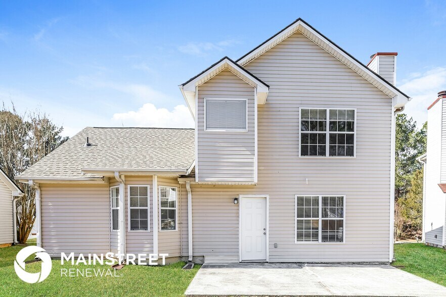 Building Photo - 145 W Village Ct